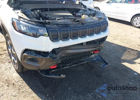 2022 Jeep Compass Trailhawk 4X4 from USA, damaged, VIN 3C4NJDDBXNT163397